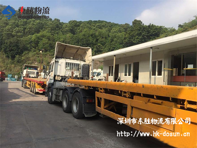 中港工程車，工程車運輸，工程車到香港物流，香港工程車，香港工程往返車，香港工程車運輸價格